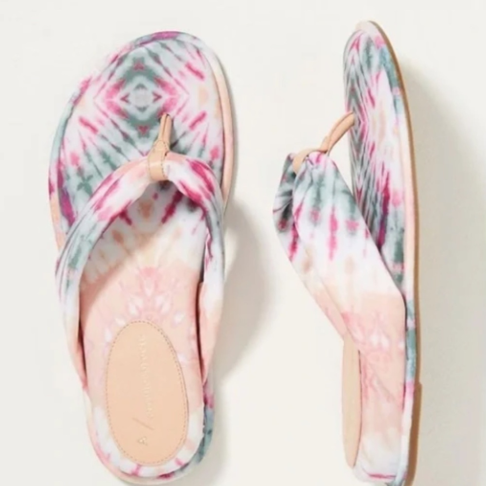 Anthropologie Puffy Tie-dye Flip-Flop Sandals Size 38/7.5 FAIR/Flaws